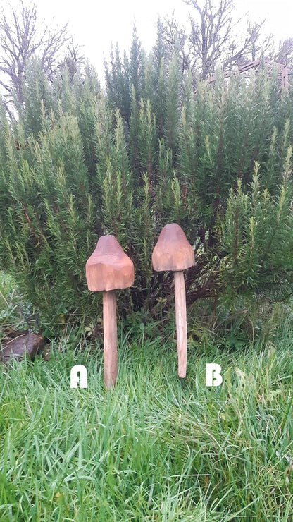 Sculpture de jardin en bois massif - Champignon sculpté et peint - 40 cm