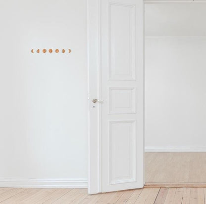 Croissant de lune, poignée luné, poignée phases de la lune, phases de la lune bois, bouton de porte en bois, bouton de porte lune, patère lune, moon cycle, moon phases
