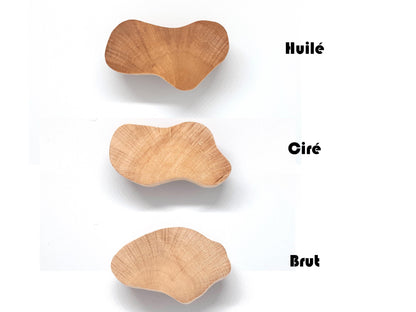 Patère en bois massif : un choix parfait pour relooker vos placards, commodes et tiroirs avec une finition chaleureuse. Ces boutons de meuble en bois, inspirés du design naturel et épuré, sont faciles à installer et offrent une excellente prise en main. Idéal pour un intérieur scandinave, bohème ou rustique, ce lot de poignées en bois est la solution idéale pour allier style et praticité.
